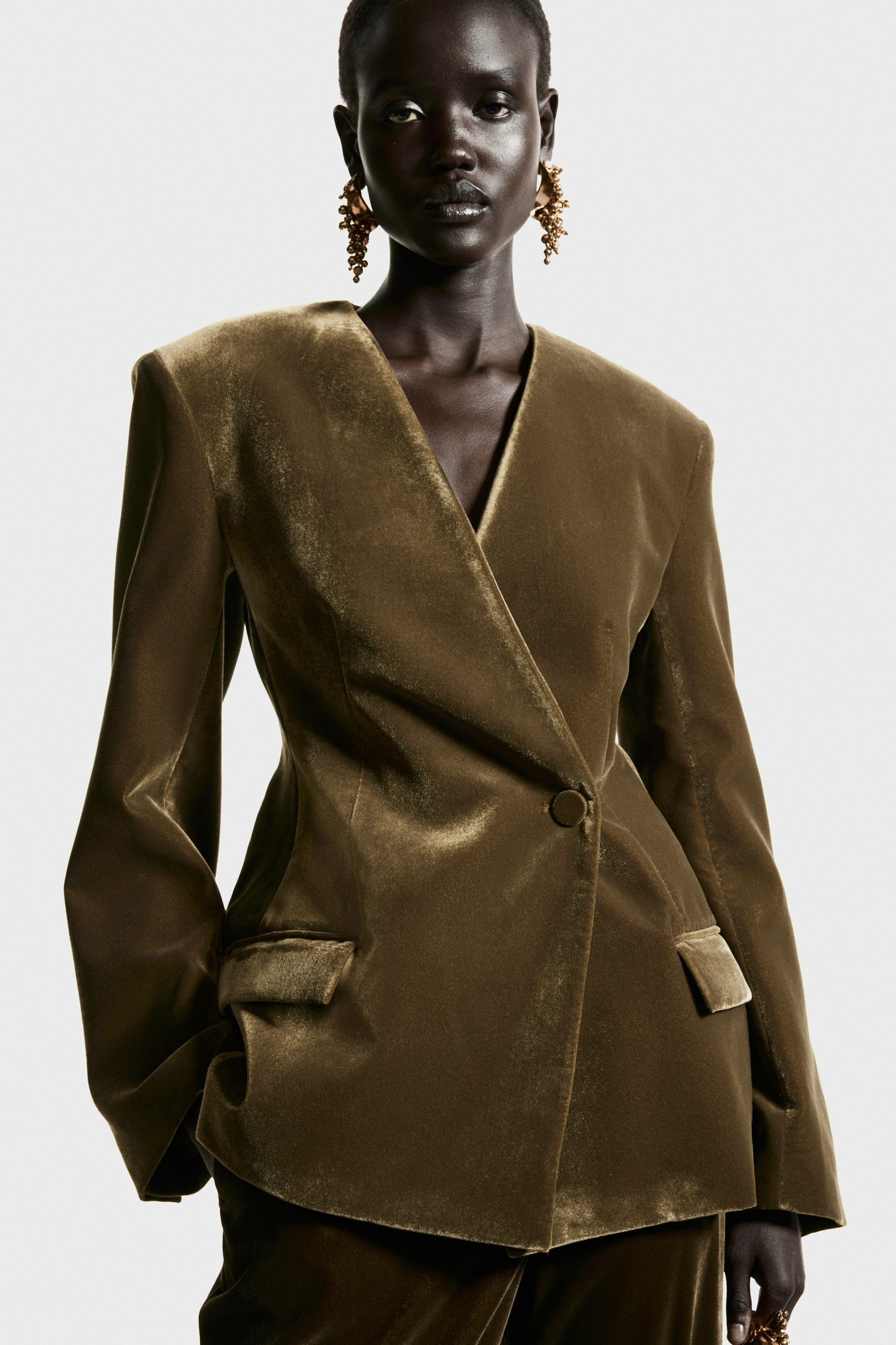 blazer-velluto-donna-155cpr-1.jpg Blazer in velluto Verde kaki scuro DONNA | H&M IT - immagine 1