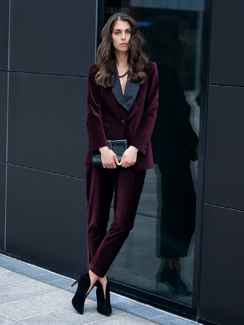 blazer-velluto-donna-252wmf-1.jpg Tailleur Giacca e Pantaloni Eleganti in Velluto per Donna - immagine 1