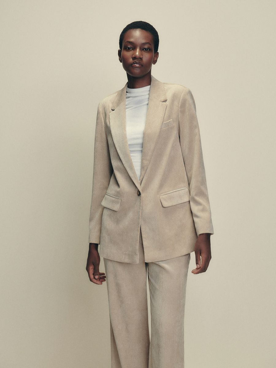 blazer-velluto-donna-869btc-1.jpg Giacca in velluto a coste Colore beige RESERVED 3705P 80X - immagine 1