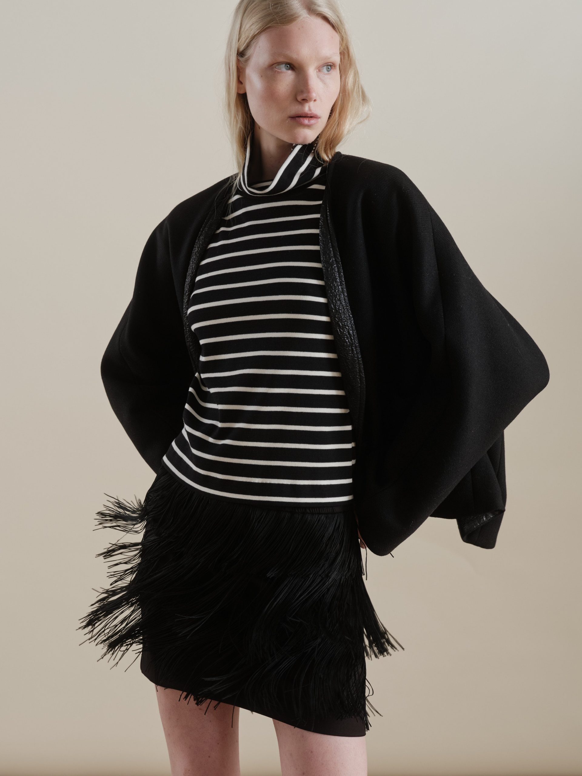 bomber-nero-donna-304fca-1.jpg Pauline bomber del colore nero da donna D8PM52K49 90013 – 8PM - immagine 1