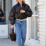Bomber pelle donna outfit: come abbinarlo | Amica