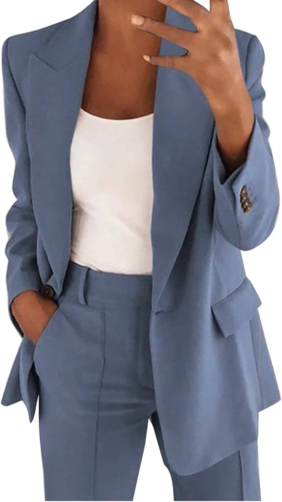 completo-donna-giacca-e-pantalone-008fxj-1.jpg Tailleur Donna Eleganti Giacca E Pantalone Completo Donna Cerimonia Completi da Donna con Risvolti in Due Pezzi Set da Lavoro Ufficio Slim Fit Giacca Formale Suit (Blue, L) : Amazon.it: Moda - immagine 1