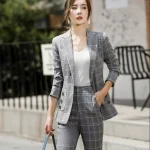 Tailleur elegante completo donna grigio giacca a manica lunga e
