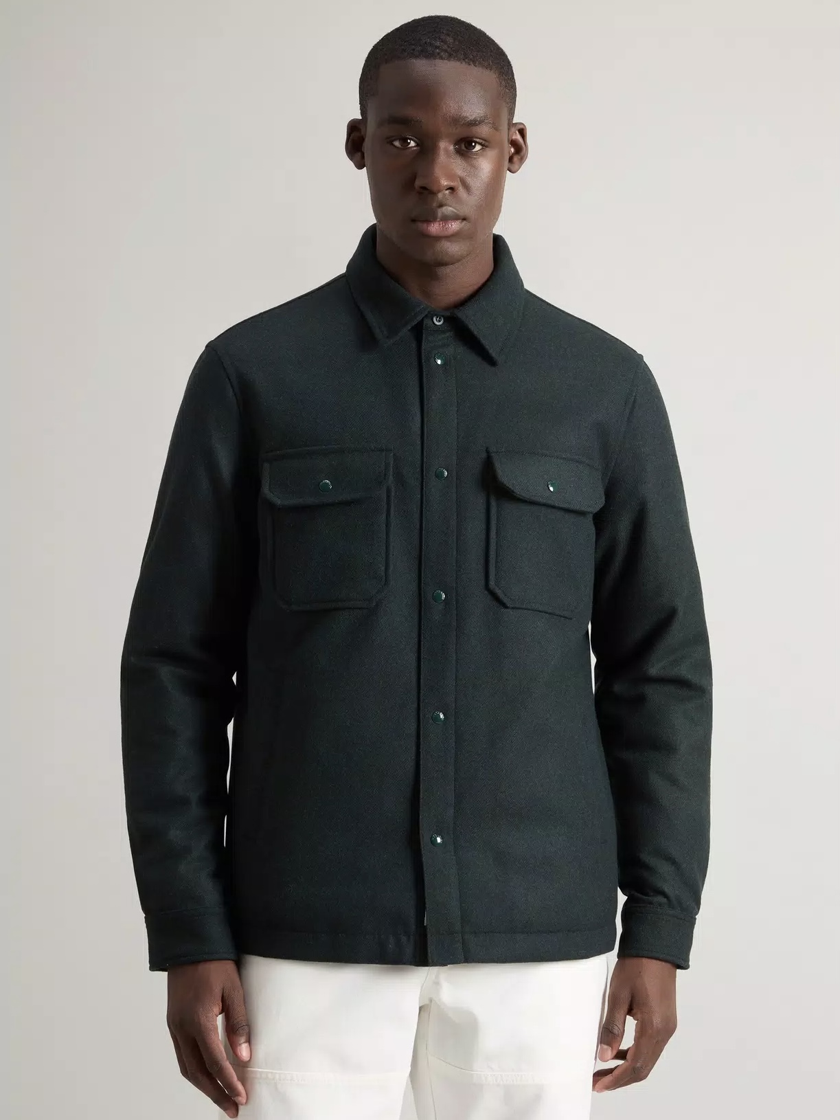 giacca-camicia-uomo-891fjt-1.jpg Giacca Camicia Imbottita Verde Alaskan Woolrich Uomo 31 Corso Porta Luce - immagine 1