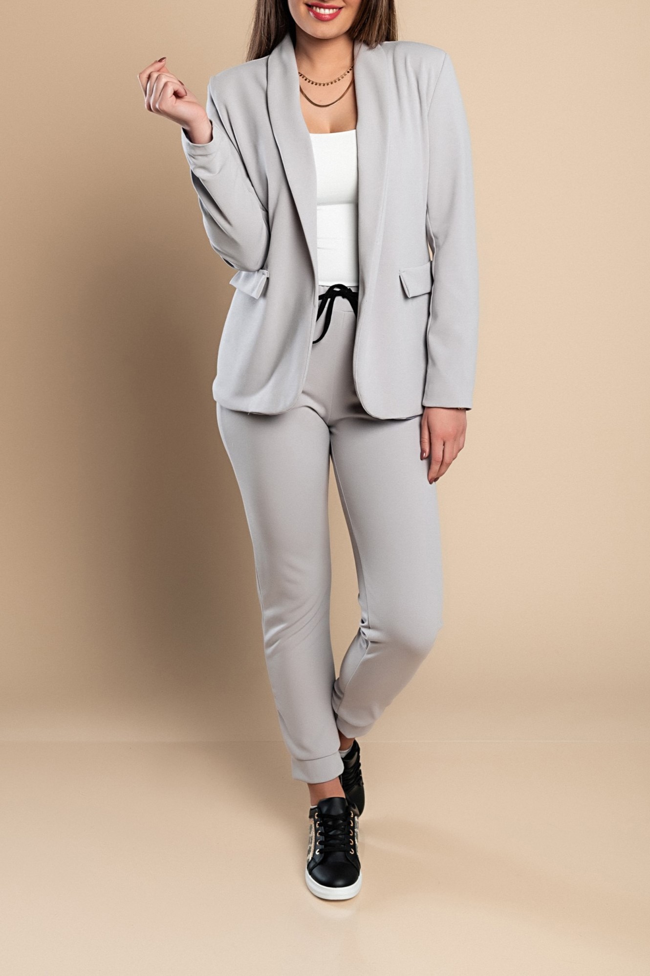 giacca-e-pantalone-donna-335rqu-1.jpg Completo giacca e pantaloni elegante Estrena, grigio chiaro 64% - immagine 1