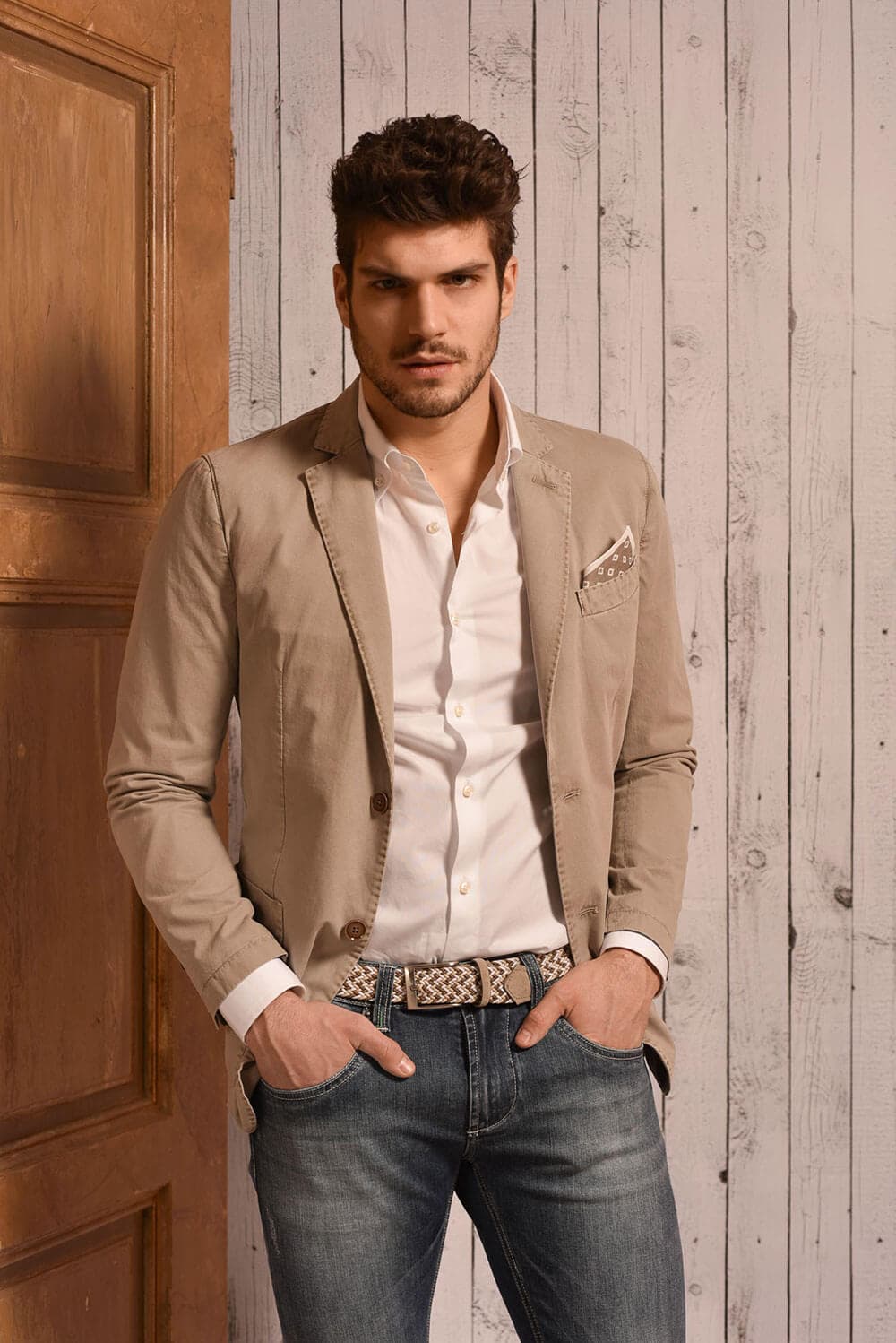 giacca-estiva-uomo-047azp-1.jpg Giacca uomo casual: ecco tutti i segreti per indossare il blazer invidia1973.com - immagine 1