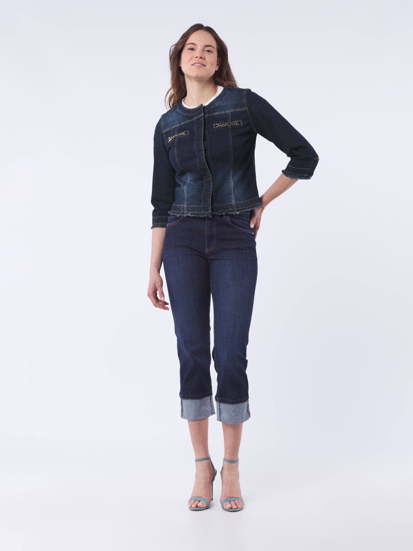 giacca-jeans-295kym-1.jpg Giubbotto in jeans con catene - immagine 1