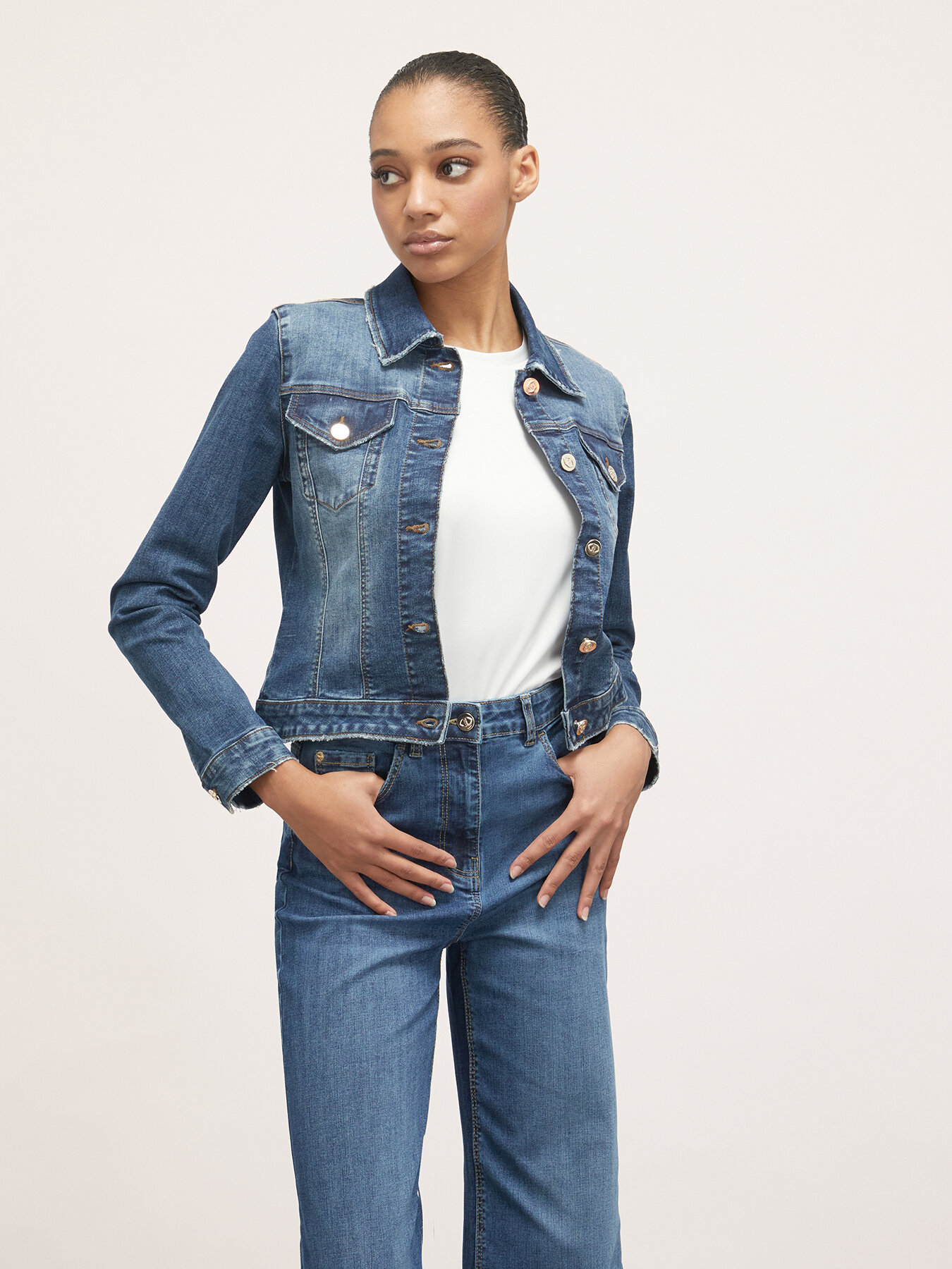 giacca-jeans-680rqr-1.jpg Giubbotto in denim - immagine 1