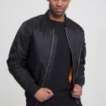 Urban Classics Giacca di mezza stagione in Nero | ABOUT YOU