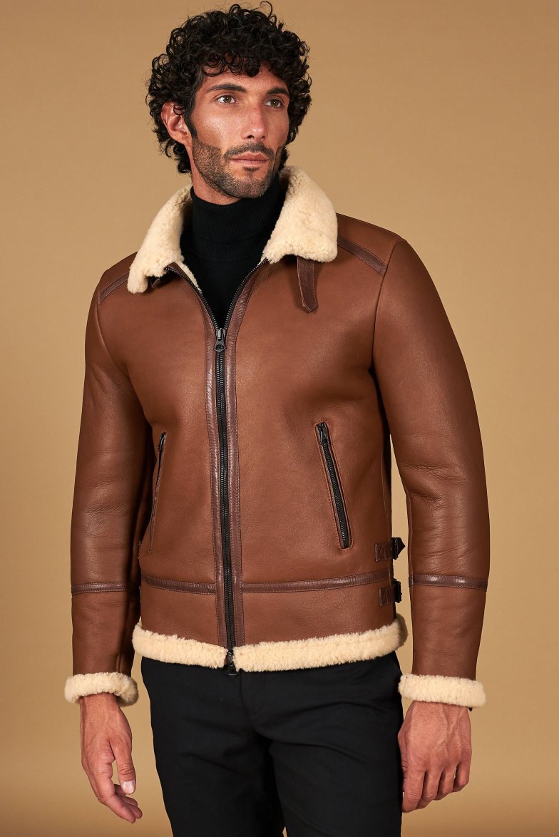giacca-montone-uomo-424wfh-1.jpg Montone Uomo Giubbotto Di Pelle Con Cappuccio Uomo Montone Shearling Color Cuoio Da Uomo D'Arienzo - immagine 1