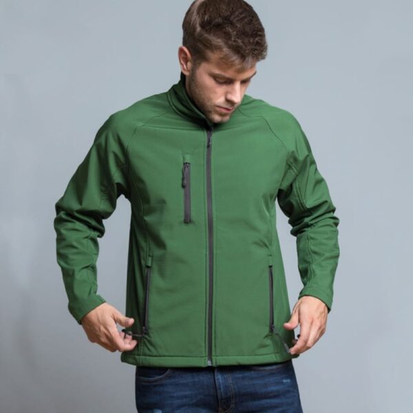 giacca-softshell-uomo-546njj-1.jpg Giacca Uomo SoftShell JHK personalizzata cod. 1180 - immagine 1